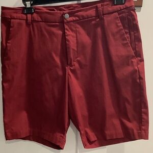 Mens Lululemon shorts, size 34